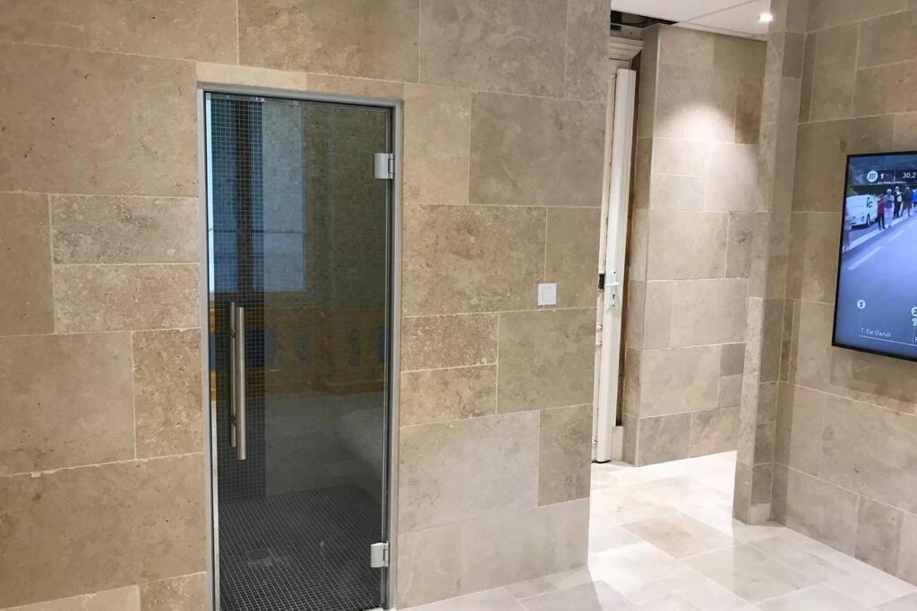 Rare Petit Cocon F1 Calme Possibilite Jacuzzi Hammam En Sus Apartment Chamalières Exterior foto